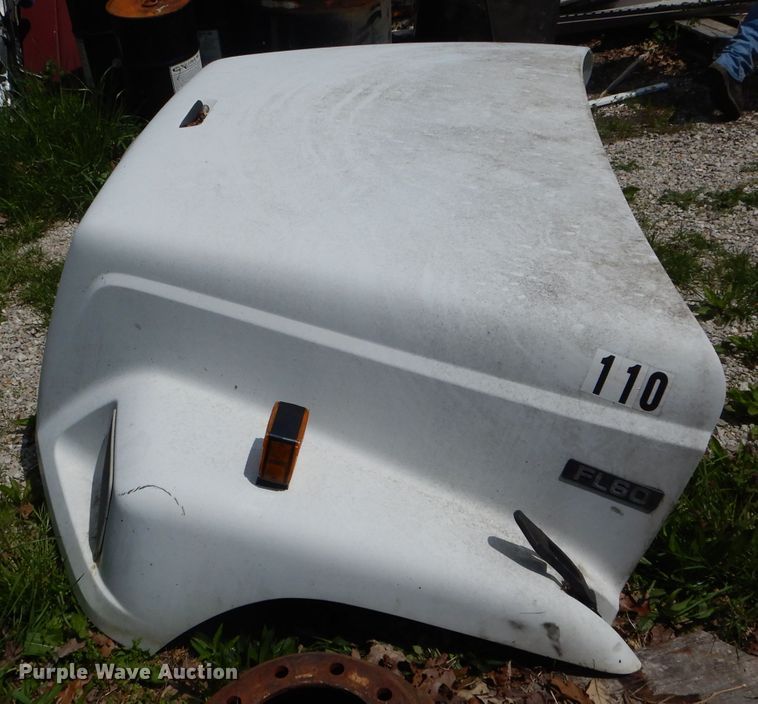 image for item GO9595 Freightliner FL60 truck hood