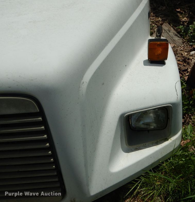 image for item GO9595 Freightliner FL60 truck hood