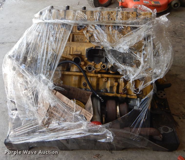 image for item GO9598 Caterpillar C7 six cylinder diesel engine