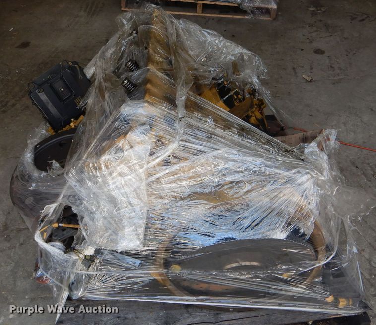 image for item GO9598 Caterpillar C7 six cylinder diesel engine