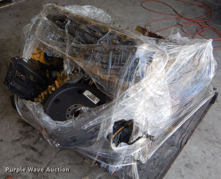 image for item GO9598 Caterpillar C7 six cylinder diesel engine