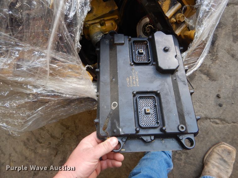 image for item GO9598 Caterpillar C7 six cylinder diesel engine