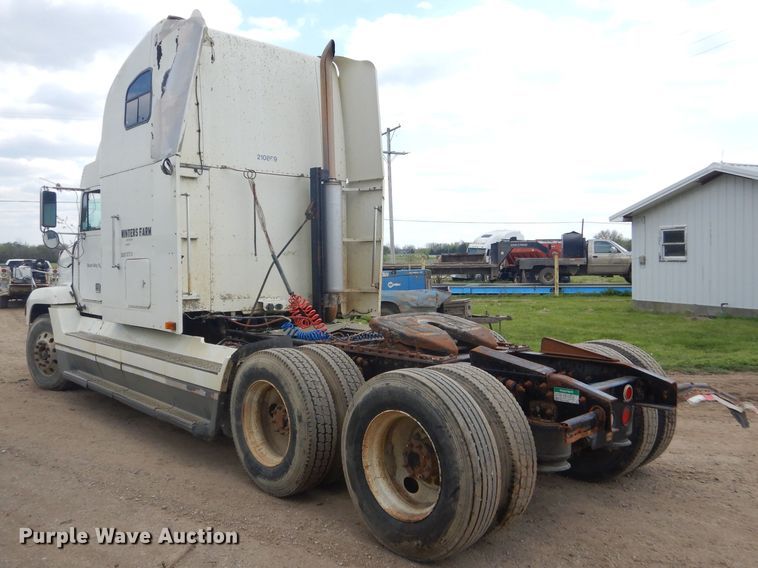 image for item GP9037 1998 Freightliner semi truck