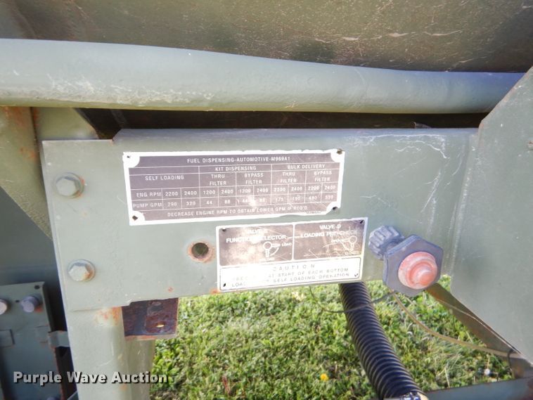 image for item GP9135 1991 Heil tank trailer