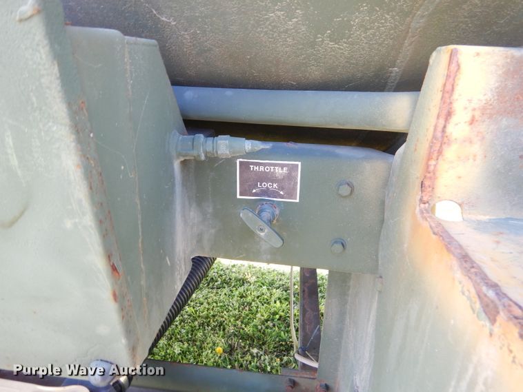 image for item GP9135 1991 Heil tank trailer