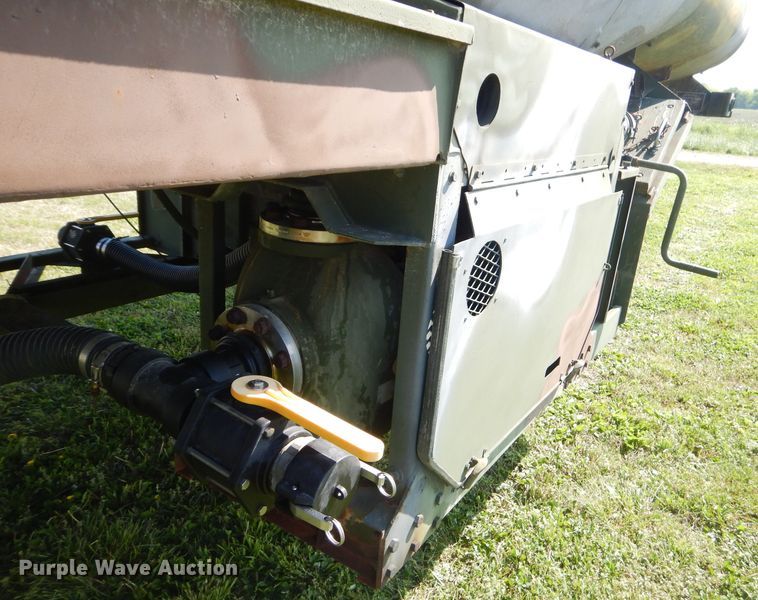 image for item GP9135 1991 Heil tank trailer