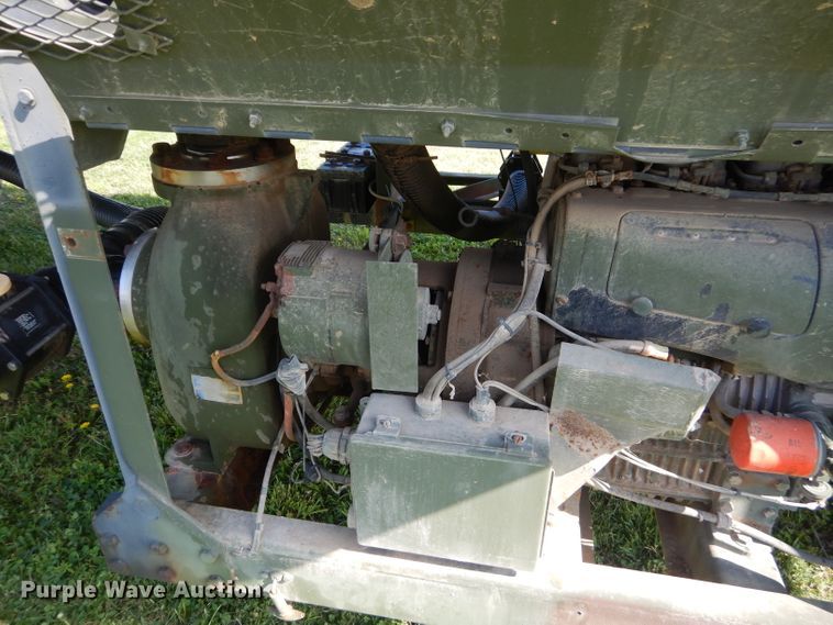 image for item GP9135 1991 Heil tank trailer