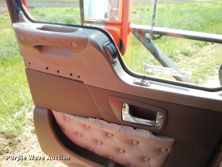 image for item GP9136 2012 Kenworth T600 semi truck