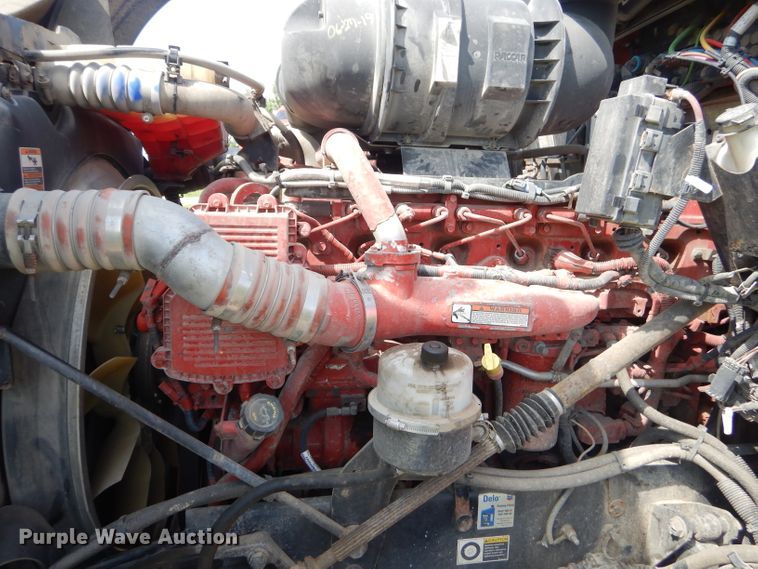 image for item GP9136 2012 Kenworth T600 semi truck