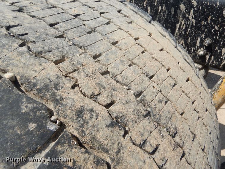 image for item GP9136 2012 Kenworth T600 semi truck