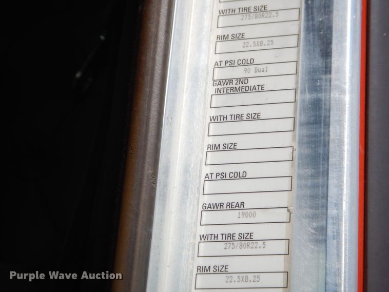 image for item GP9136 2012 Kenworth T600 semi truck