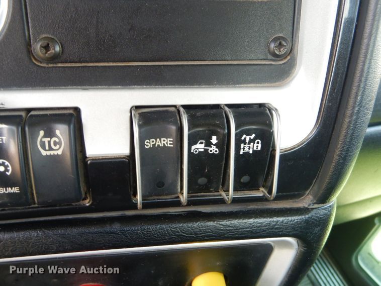 image for item GP9137 2013 Kenworth T660 semi truck