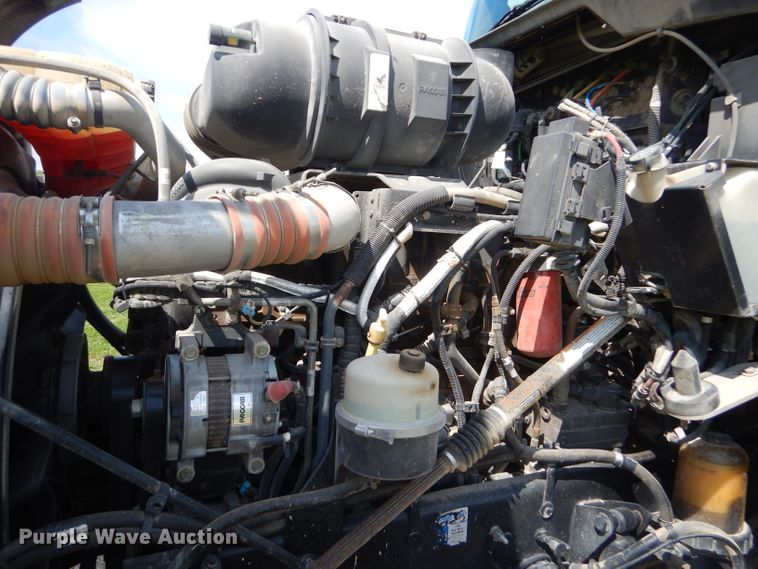 image for item GP9137 2013 Kenworth T660 semi truck