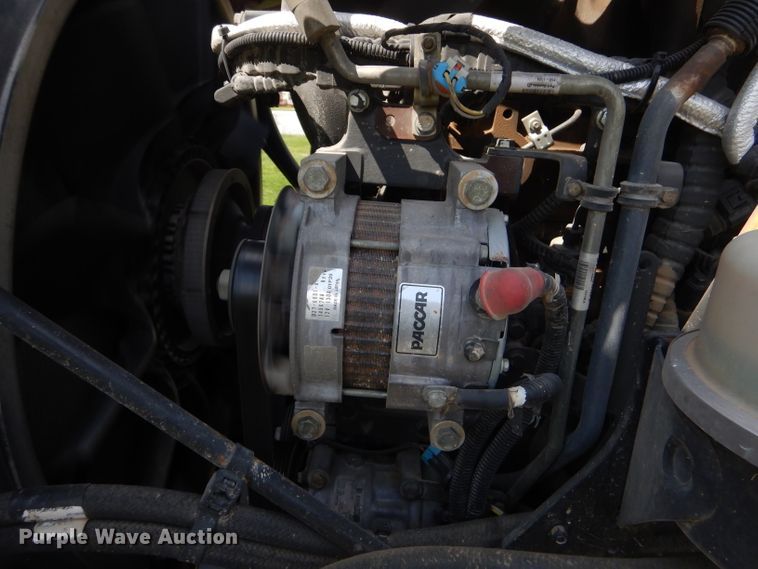 image for item GP9137 2013 Kenworth T660 semi truck