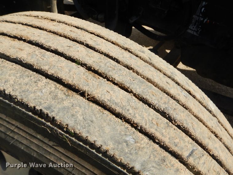 image for item GP9137 2013 Kenworth T660 semi truck