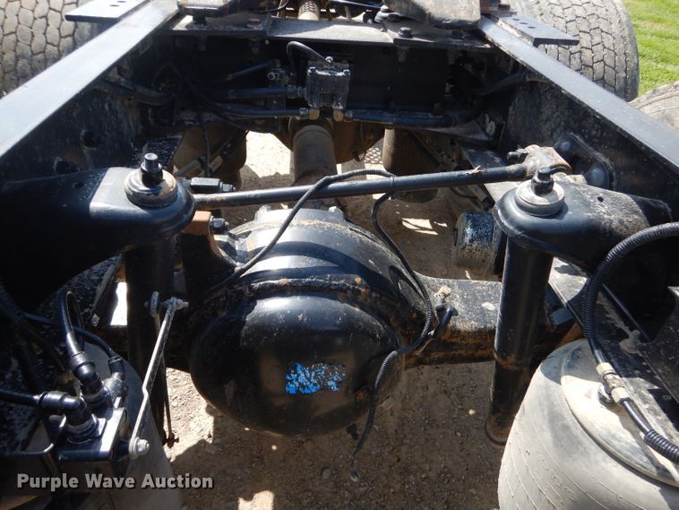 image for item GP9137 2013 Kenworth T660 semi truck