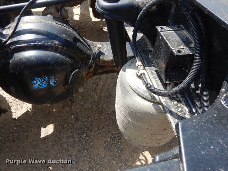 image for item GP9137 2013 Kenworth T660 semi truck