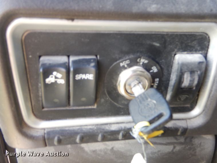 image for item GP9138 2007 Kenworth T600 semi truck