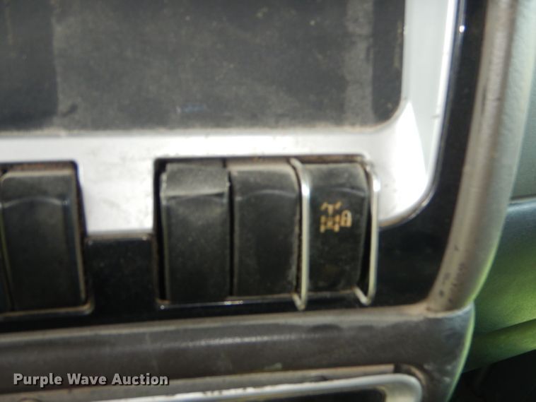 image for item GP9138 2007 Kenworth T600 semi truck