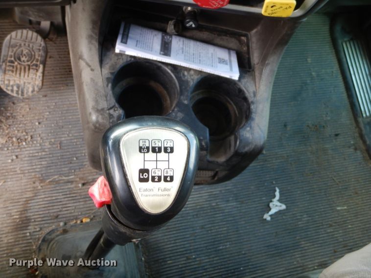 image for item GP9138 2007 Kenworth T600 semi truck