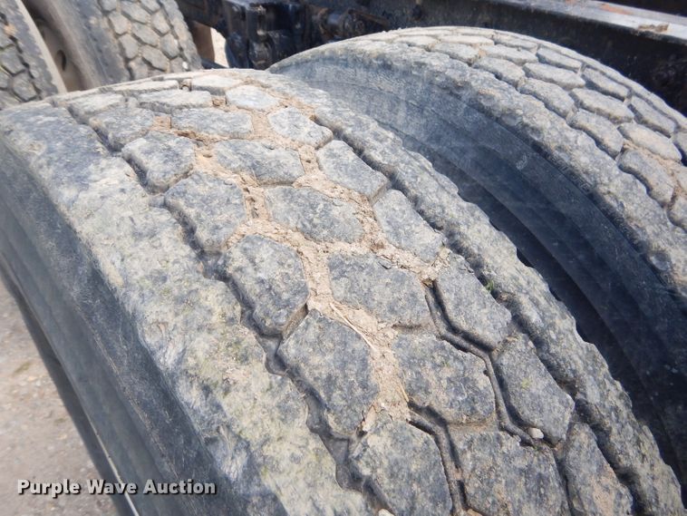 image for item GP9138 2007 Kenworth T600 semi truck