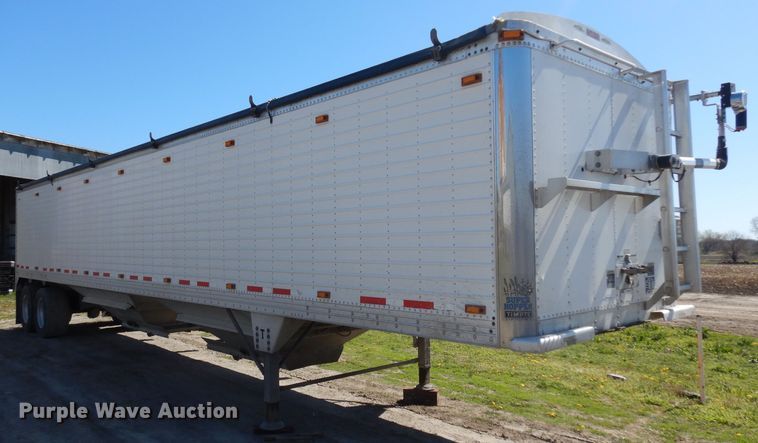 image for item GY9061 2009 Timpte double hopper bottom grain trailer