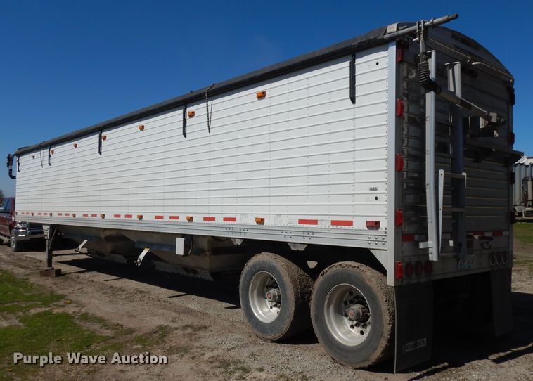 image for item GY9061 2009 Timpte double hopper bottom grain trailer