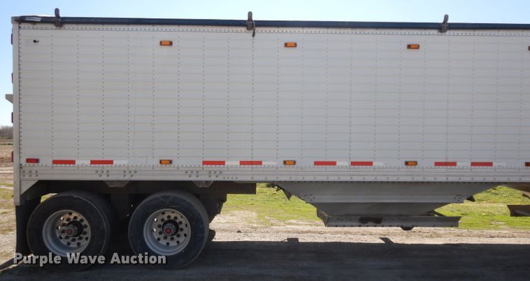 image for item GY9061 2009 Timpte double hopper bottom grain trailer