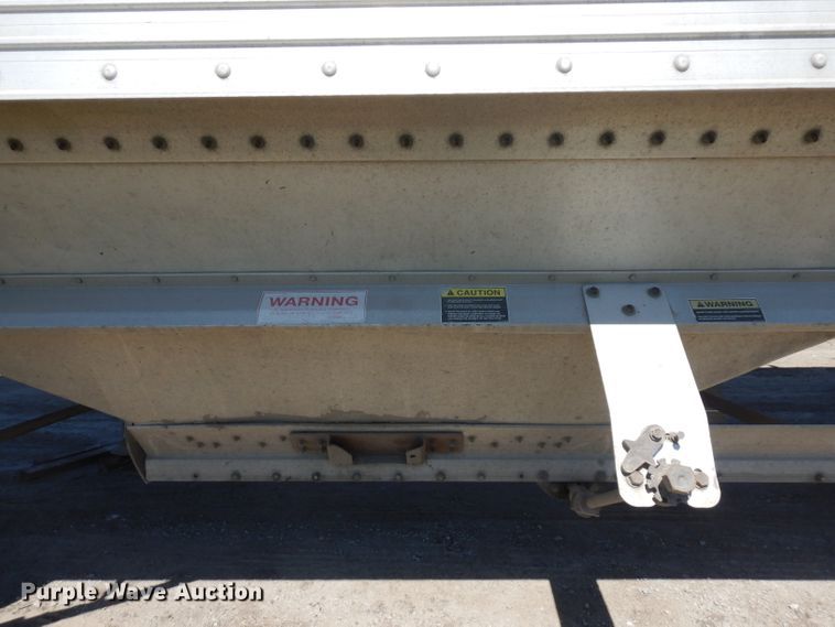 image for item GY9061 2009 Timpte double hopper bottom grain trailer