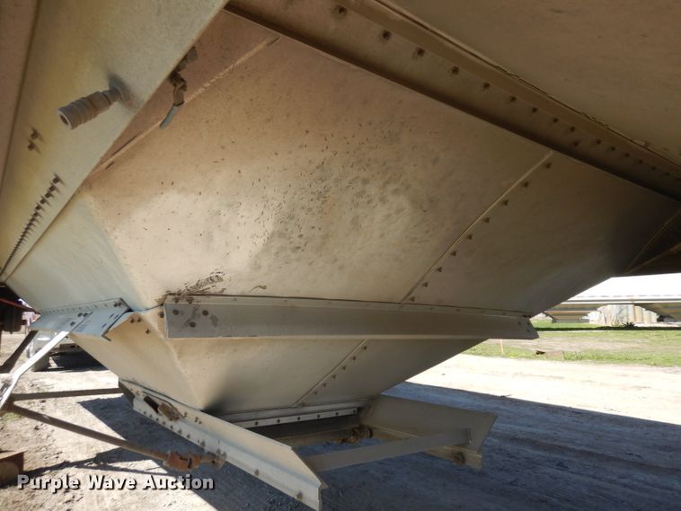 image for item GY9061 2009 Timpte double hopper bottom grain trailer