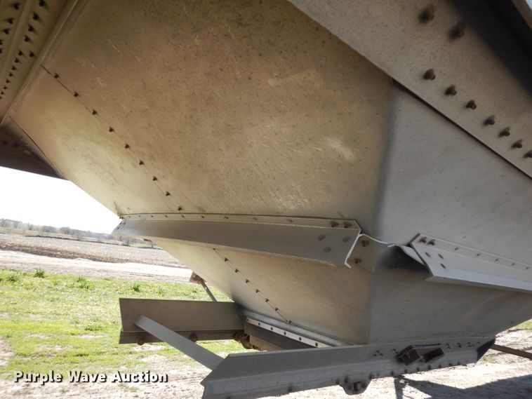 image for item GY9061 2009 Timpte double hopper bottom grain trailer