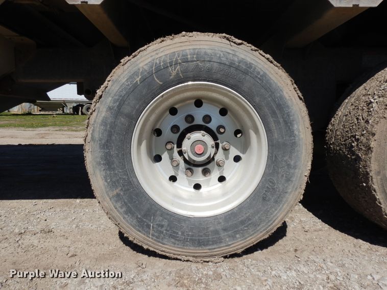 image for item GY9061 2009 Timpte double hopper bottom grain trailer