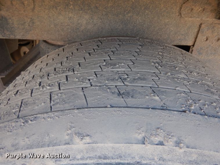 image for item GY9061 2009 Timpte double hopper bottom grain trailer