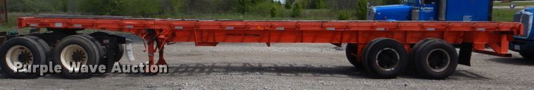 image for item GY9773 1971 Freuhauf flatbed trailer