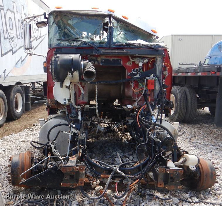 image for item GY9775 2011 International 9900i semi truck