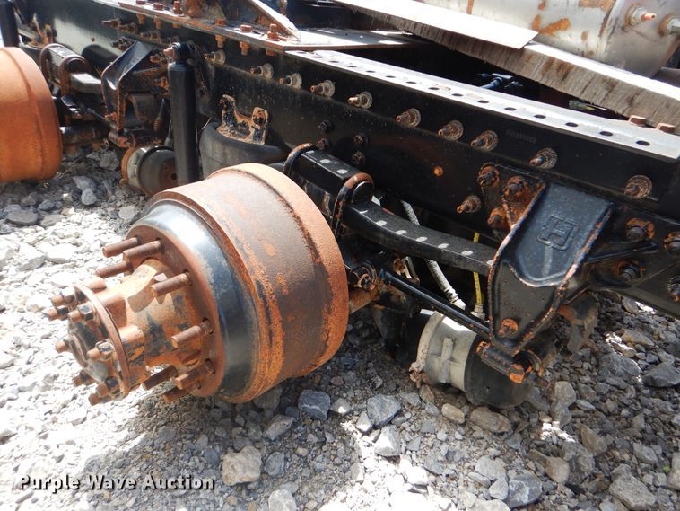 image for item GY9775 2011 International 9900i semi truck