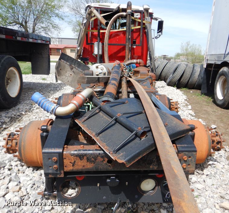 image for item GY9775 2011 International 9900i semi truck