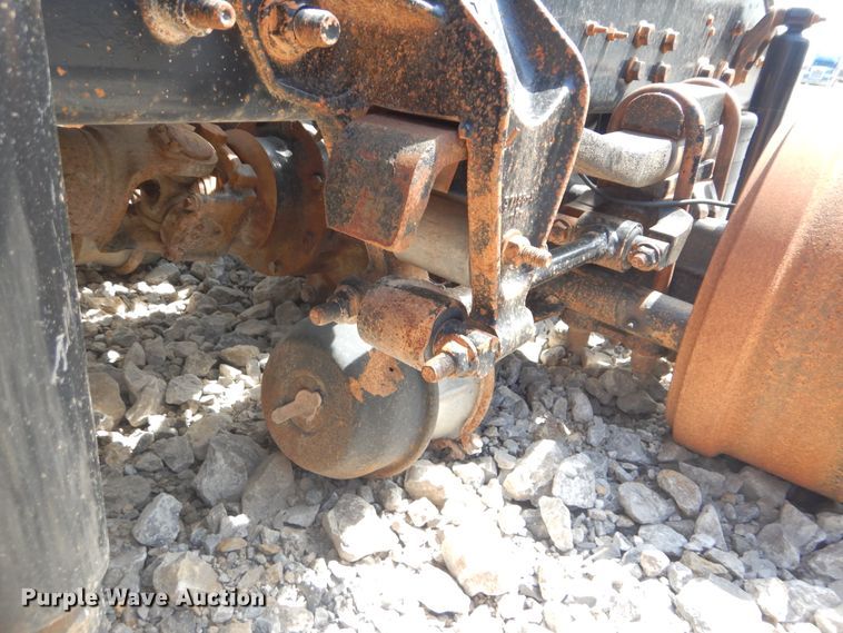 image for item GY9775 2011 International 9900i semi truck