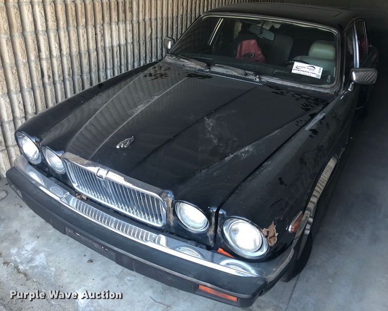 image for item DC3284 1985 Jaguar Vander Plas XJ6
