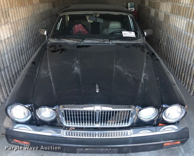 image for item DC3284 1985 Jaguar Vander Plas XJ6