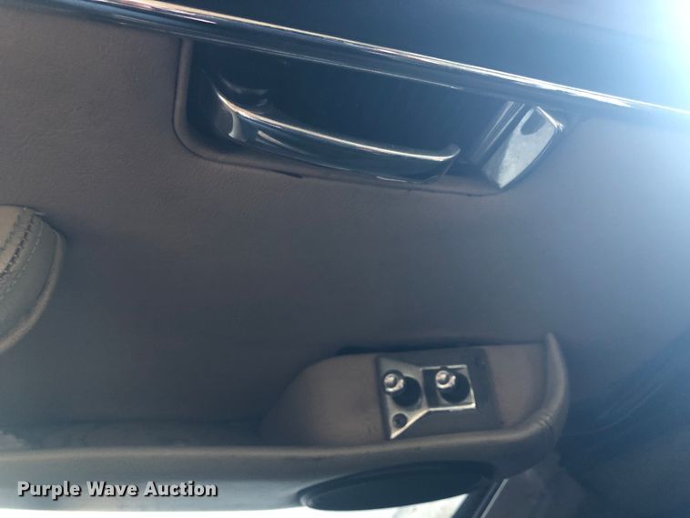 image for item DC3284 1985 Jaguar Vander Plas XJ6