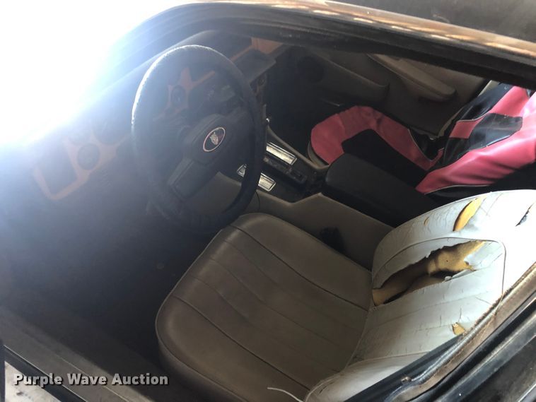 image for item DC3284 1985 Jaguar Vander Plas XJ6