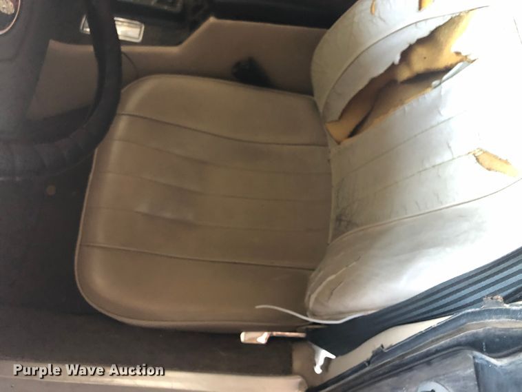 image for item DC3284 1985 Jaguar Vander Plas XJ6