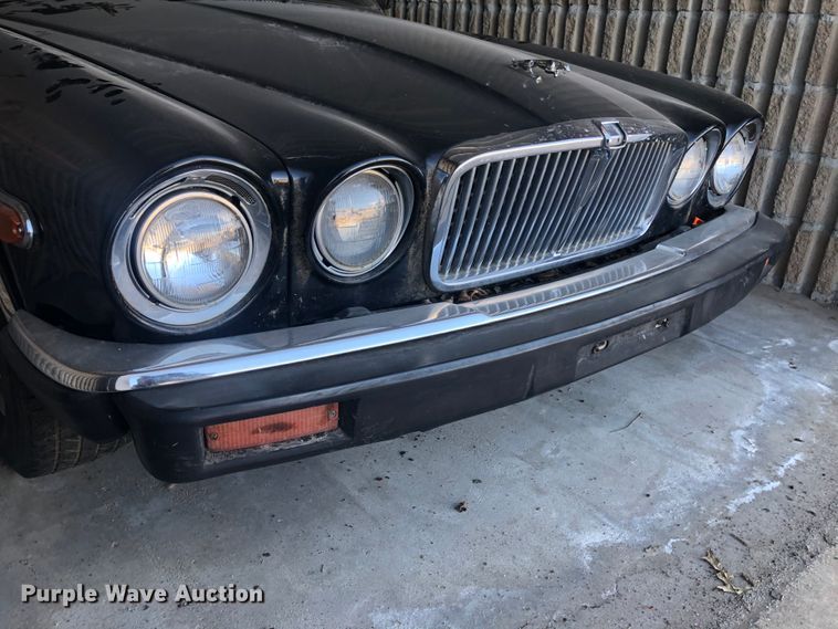 image for item DC3284 1985 Jaguar Vander Plas XJ6