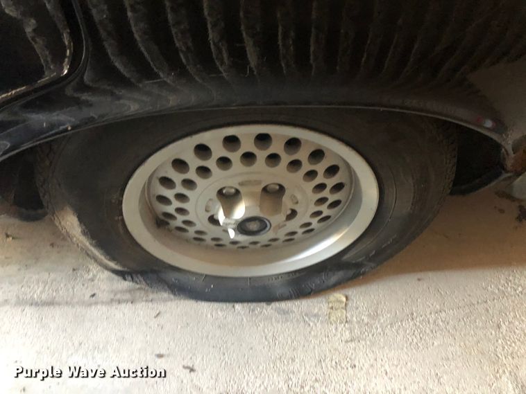 image for item DC3284 1985 Jaguar Vander Plas XJ6