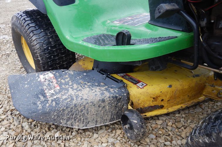 image for item DE5647 John Deere D130 lawn mower