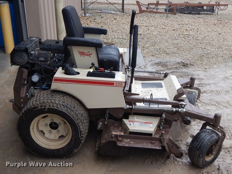 image for item DE5649 Grasshopper 220 ZTR lawn mower