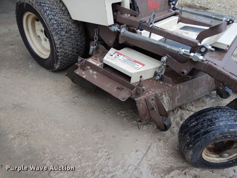 image for item DE5649 Grasshopper 220 ZTR lawn mower