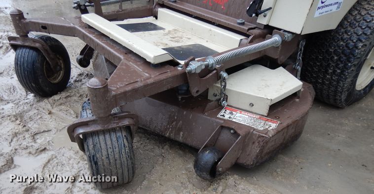 image for item DE5649 Grasshopper 220 ZTR lawn mower