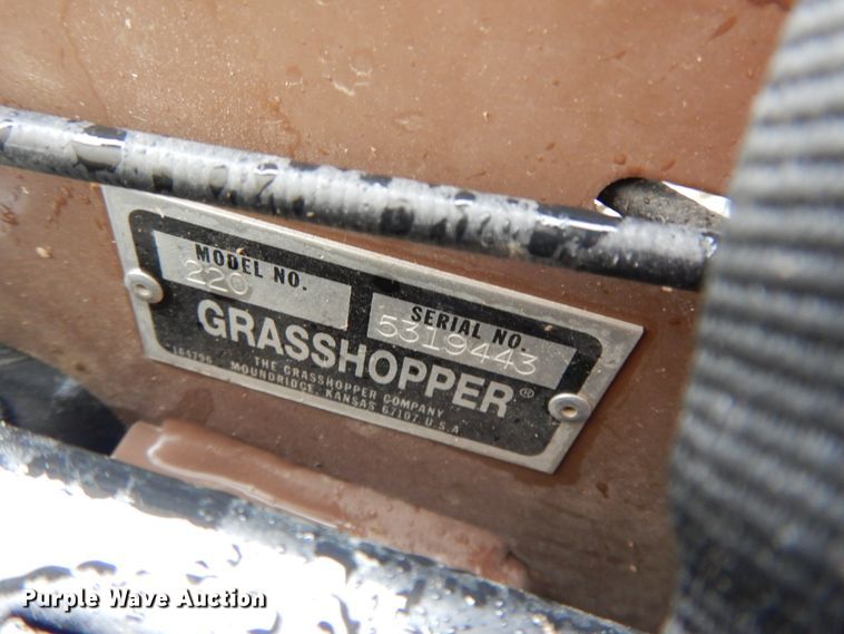 image for item DE5649 Grasshopper 220 ZTR lawn mower